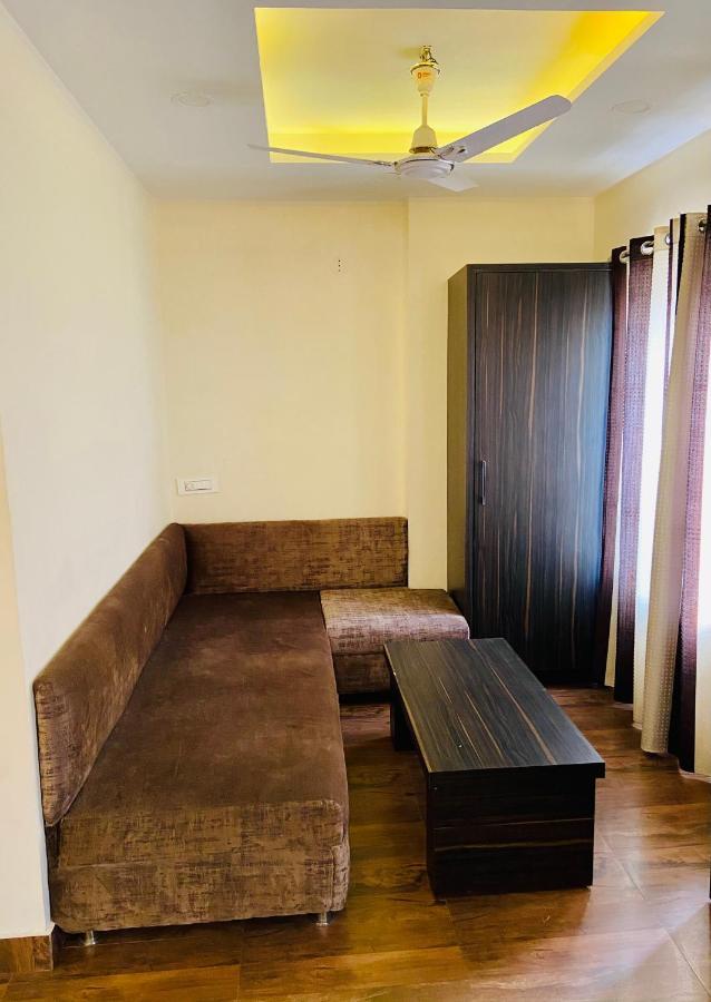 Hotel Kabir Residency Амритсар Экстерьер фото