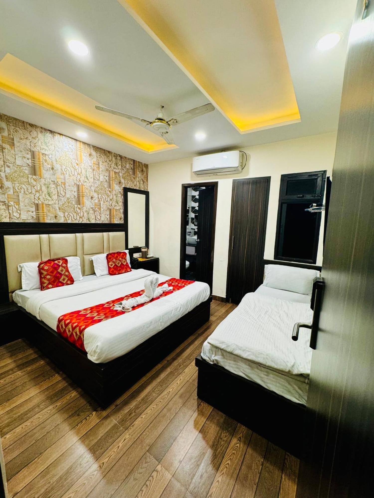 Hotel Kabir Residency Амритсар Экстерьер фото