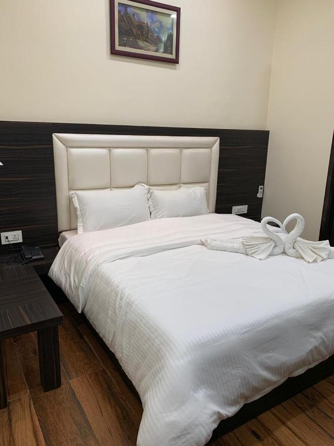 Hotel Kabir Residency Амритсар Экстерьер фото