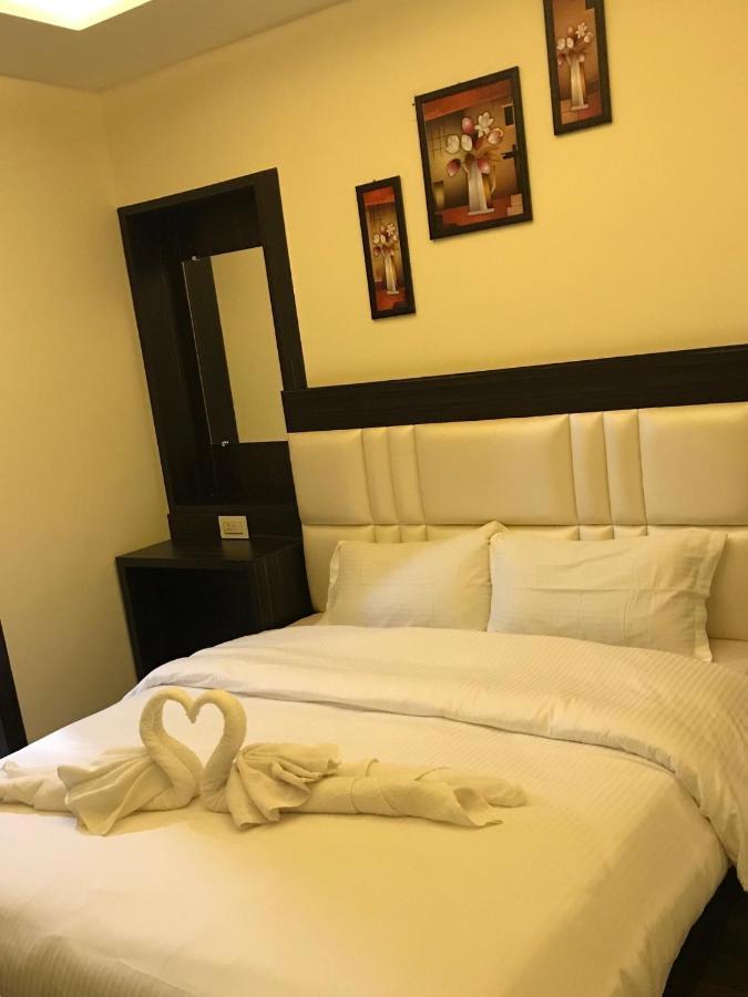 Hotel Kabir Residency Амритсар Экстерьер фото